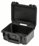  - SBK Munitionskoffer, Innenmaße 19,1 x 12,7 x 8,3 cm. Außenmaße 21 x 17 x 9,7 cm (L x B x H). Gewicht 1 kg. Innenmaße 19,1 x 12,7 x 8,3 cm. Außenmaße 21 x 17 x 9,7 cm (L x B x H). Gewicht 1 kg.